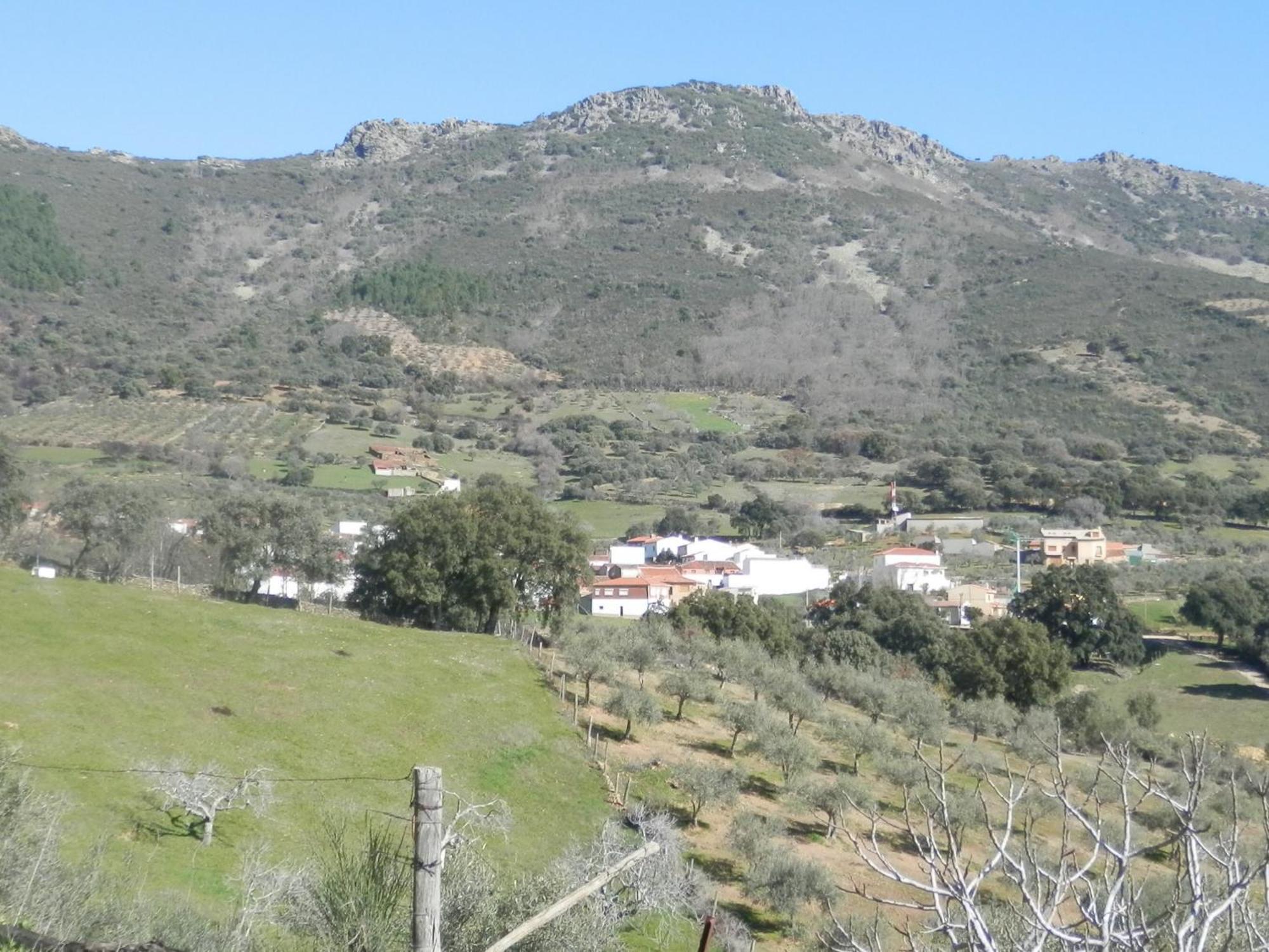 Apartamentos Rurales En Plena Sierra La Calera Luaran gambar